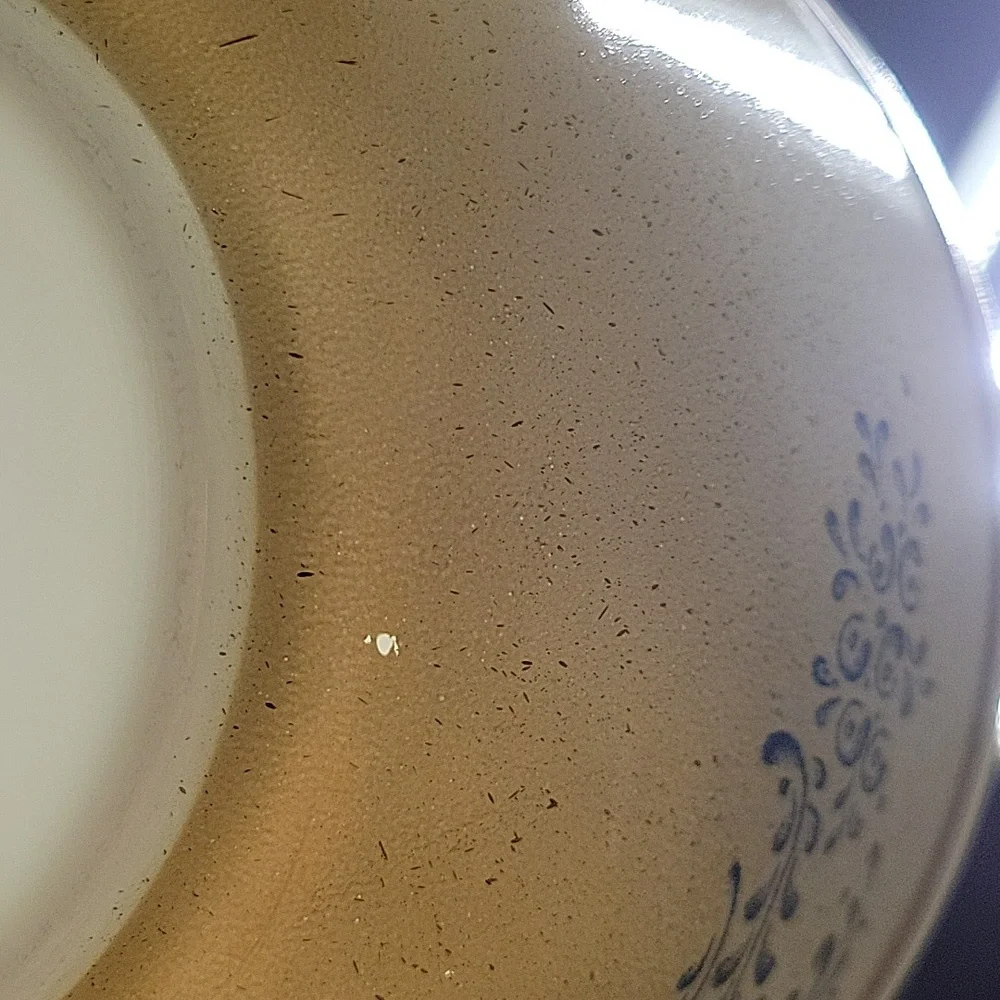 Pyrex 403 Homestead Mixing Bowl, 2 1/2 qt - Picture 5 of 6